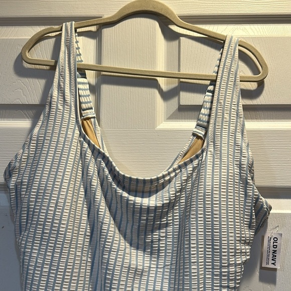 NWT! Old Navy Seersucker Square Neck One Piece Swimsuit 3X bathing suit - Picture 5 of 9